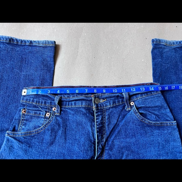 Levi’s Relaxed Boot Cut 550 Jeans - Picture 4 of 7